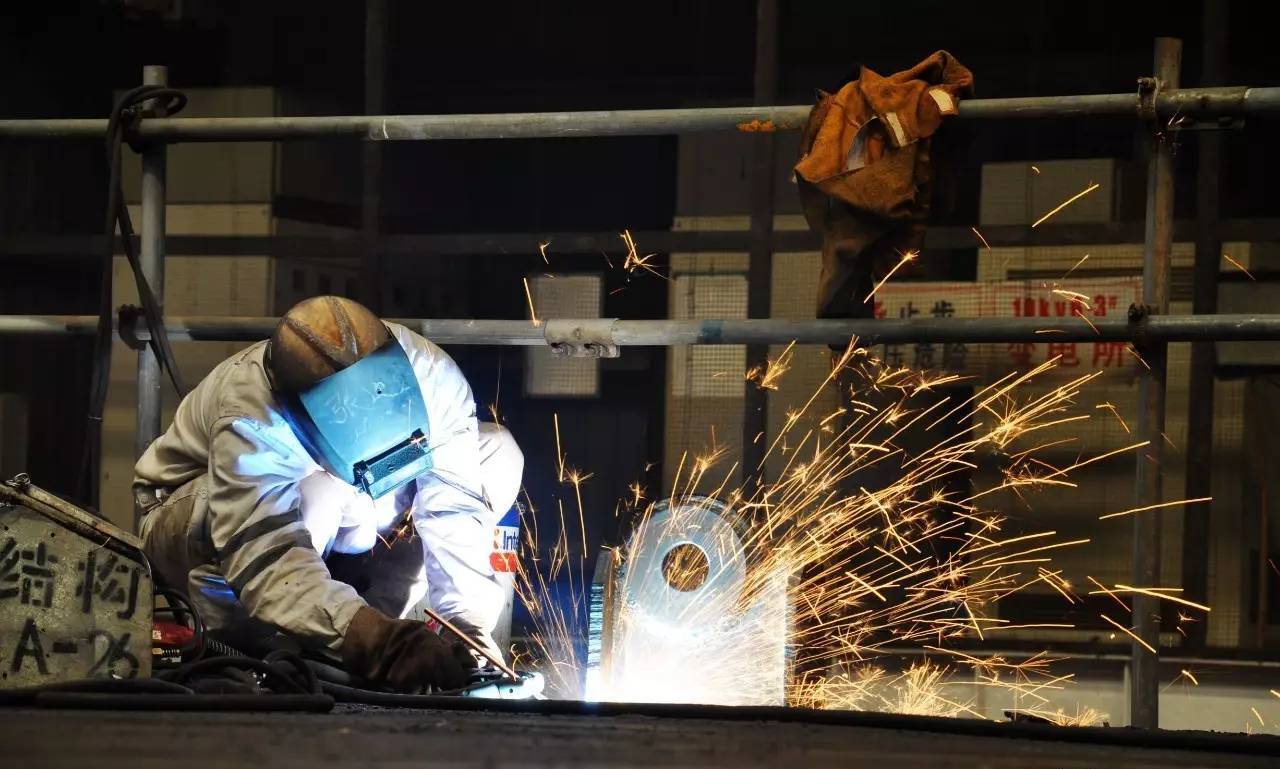 中環(huán)學(xué)校 焊工培訓(xùn)畢業(yè)照